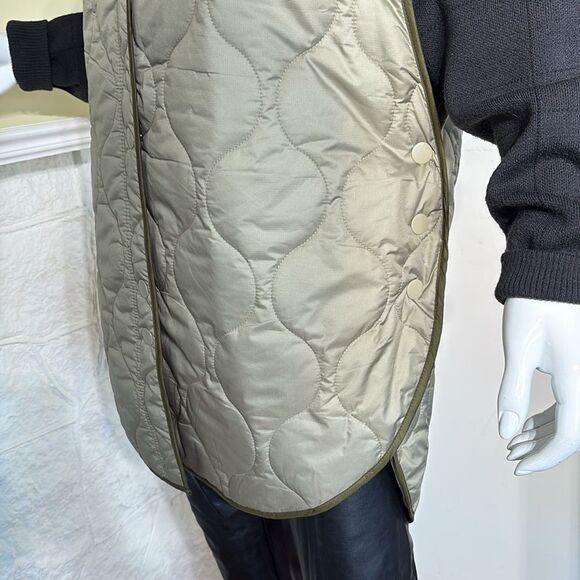 H&M Water Repellent Long Oversized Quilted Vest - Picture 5 of 11